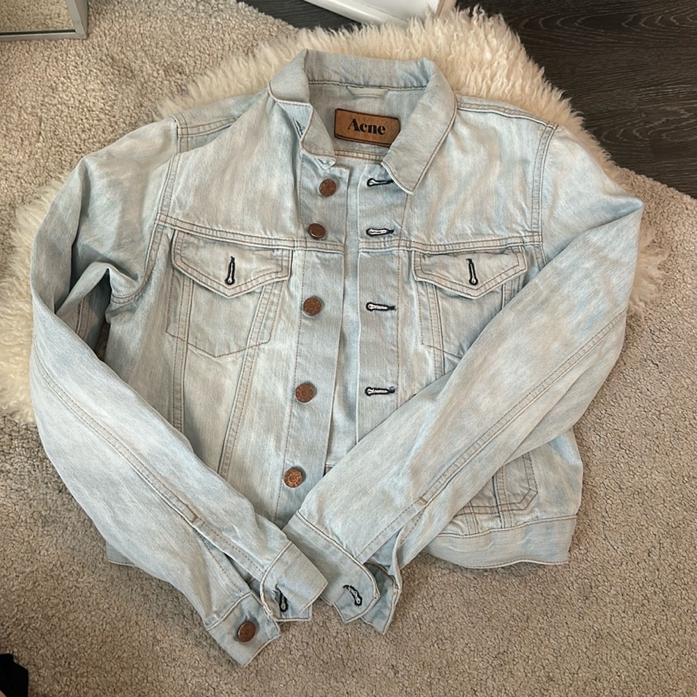 Acne Studios Denim Jacket. Timeless Piece. Carefully worn. Light Blue color